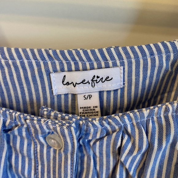Off shoulder blue and white striped ruffle top with straps SIZE S - Picture 2 of 6